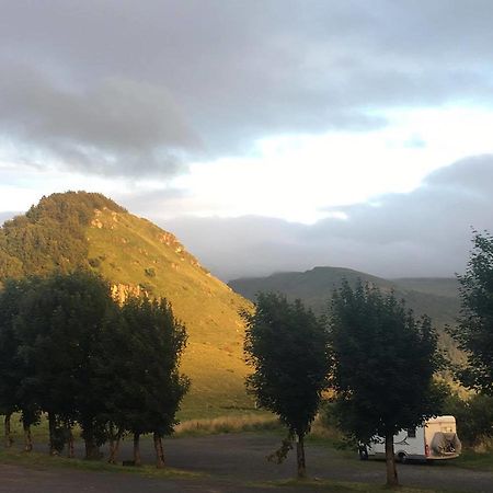 Auberge Du Col De Neronne Hotell Le Falgoux Exteriör bild